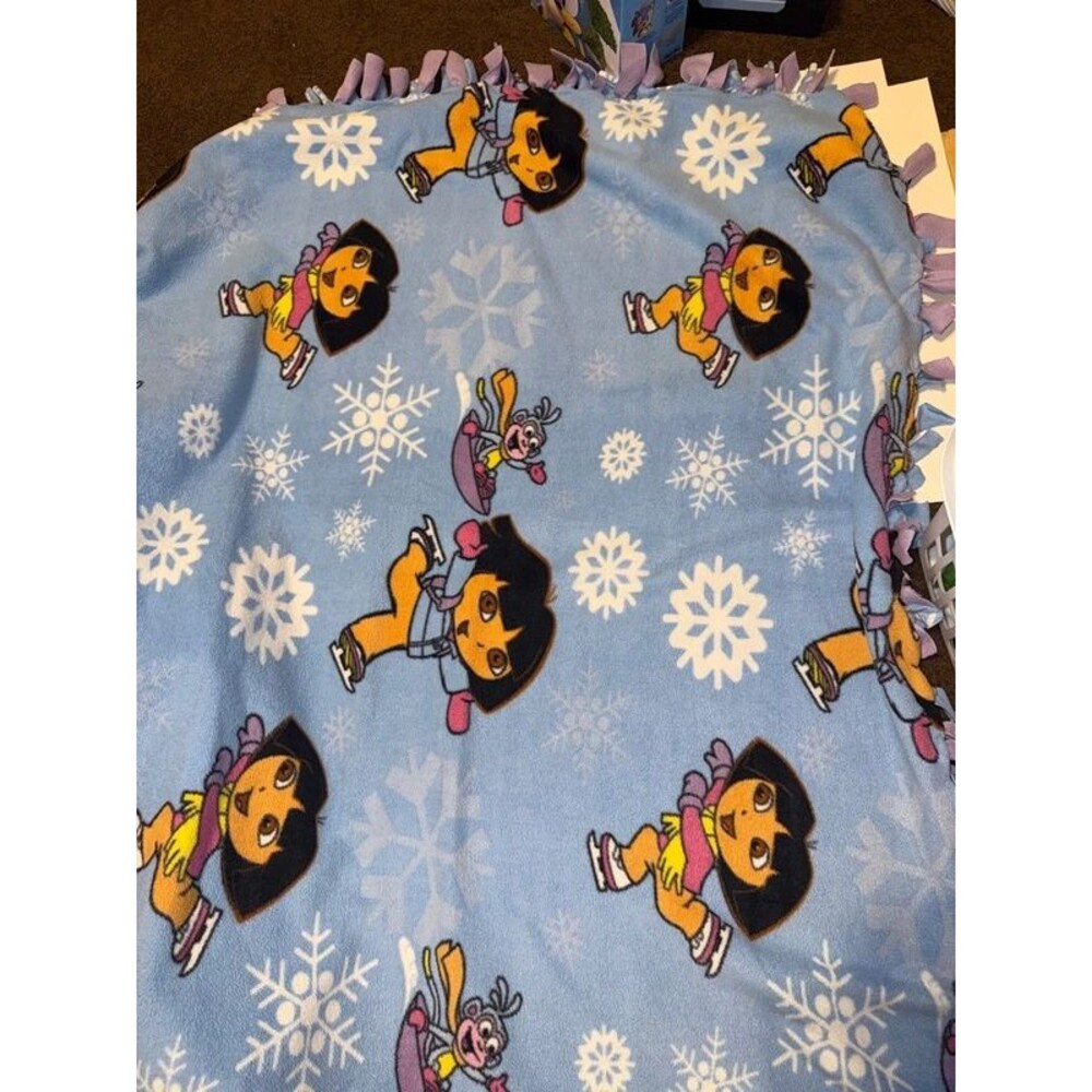 Dora TIE blanket